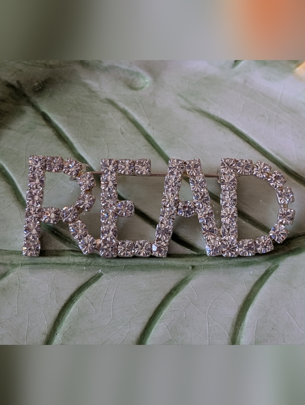 Vintage "READ" Rhinestone Pin - Picture 2 of 4